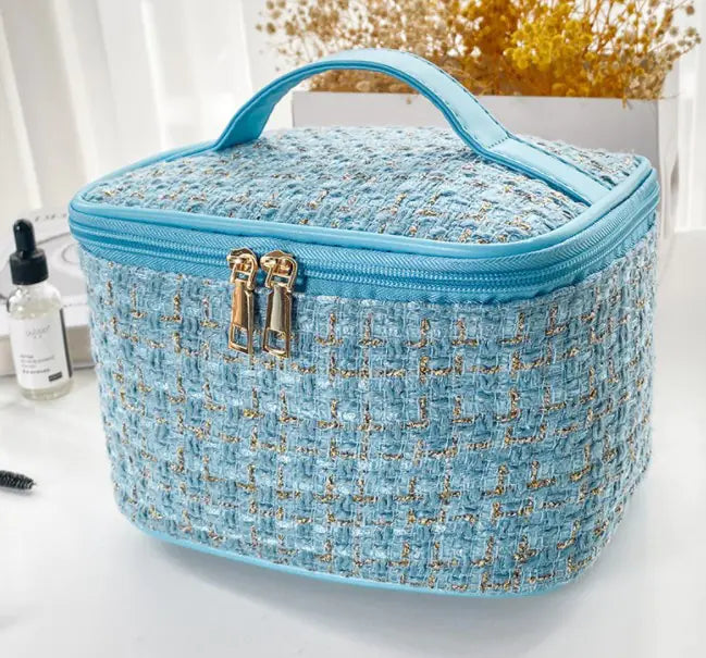 Plaid Chic Spacious Makeup Organizer