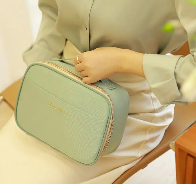 Chic Green Makeup Organizer