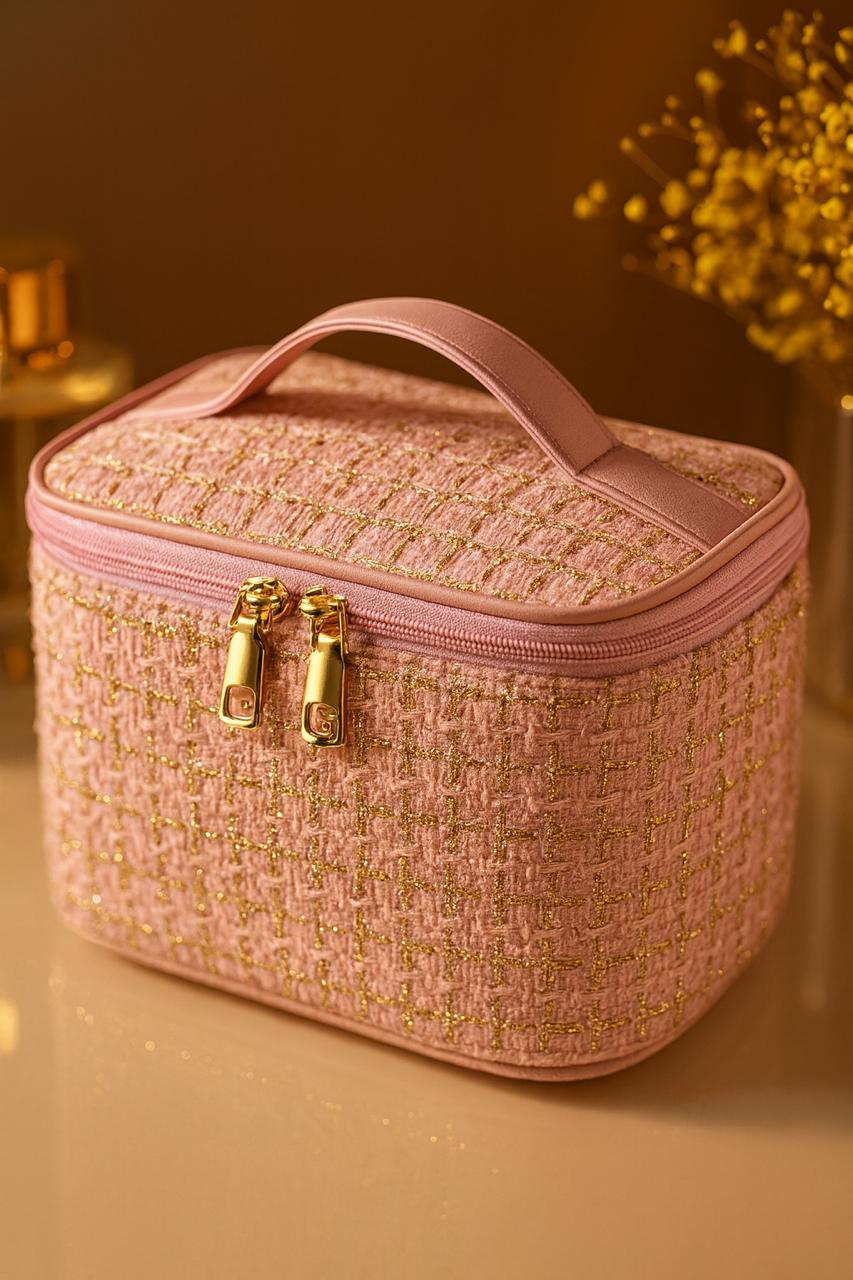 Plaid Chic Spacious Makeup Organizer