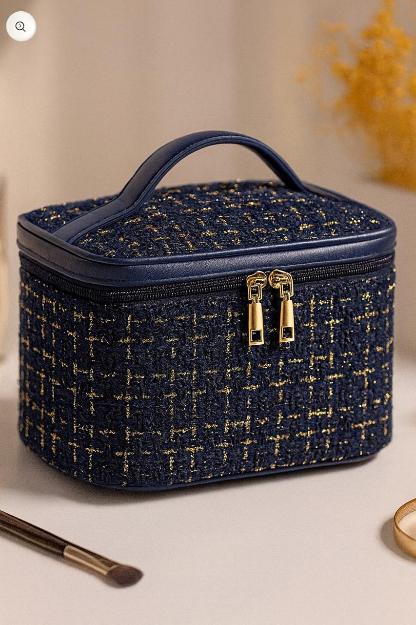 Plaid Chic Spacious Makeup Organizer