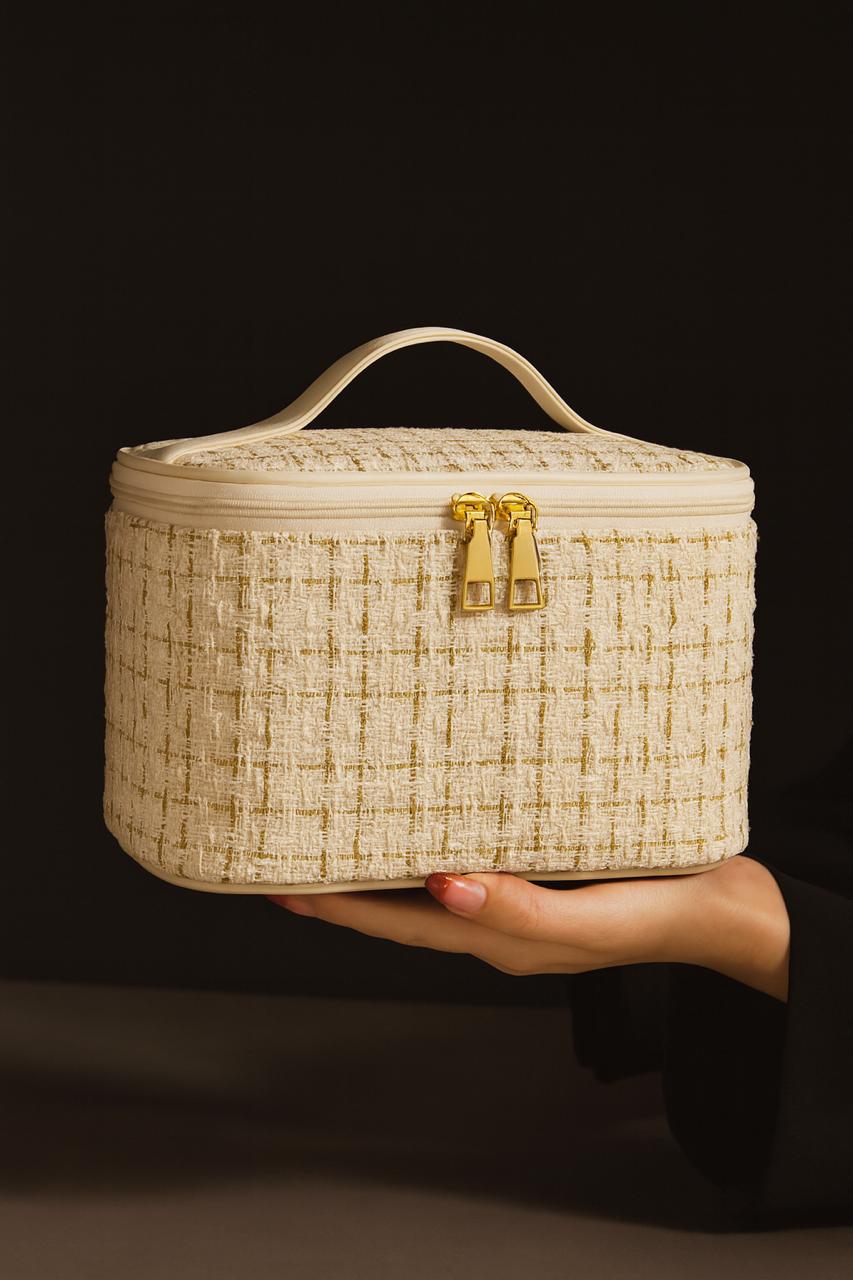 Plaid Chic Spacious Makeup Organizer