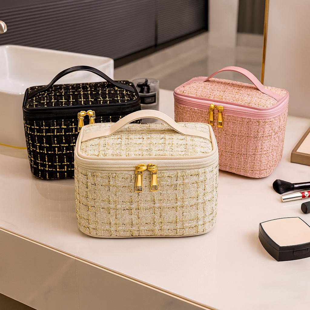 Plaid Chic Spacious Makeup Organizer