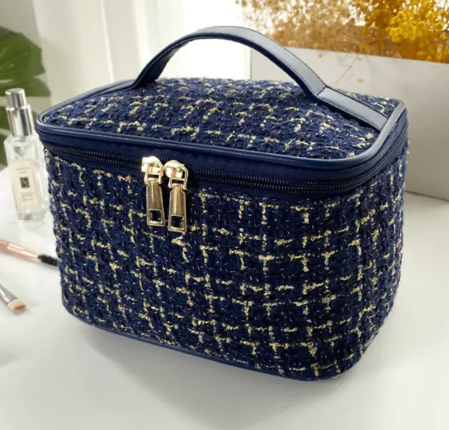 Plaid Chic Spacious Makeup Organizer